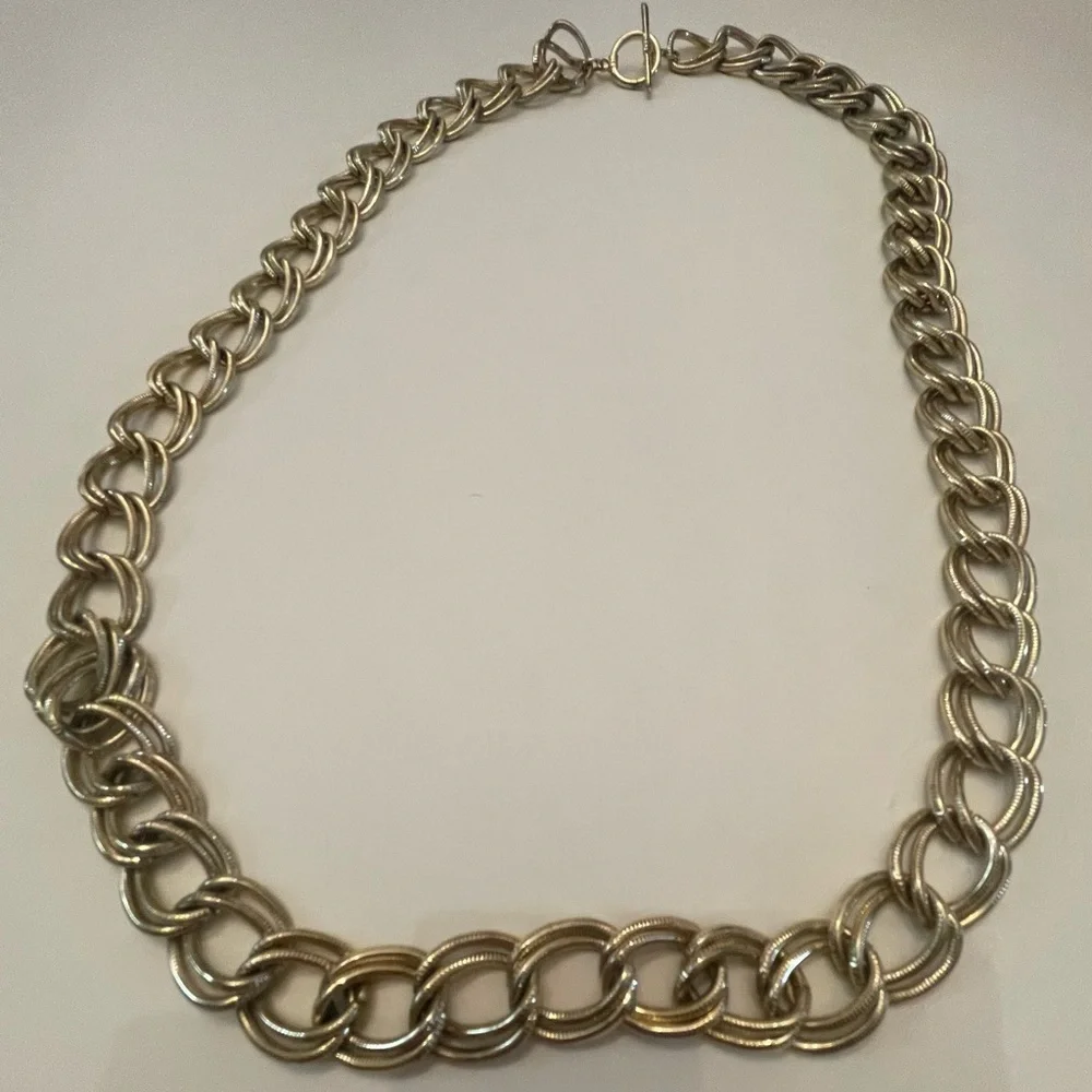 Elegant Gold Chain Necklace